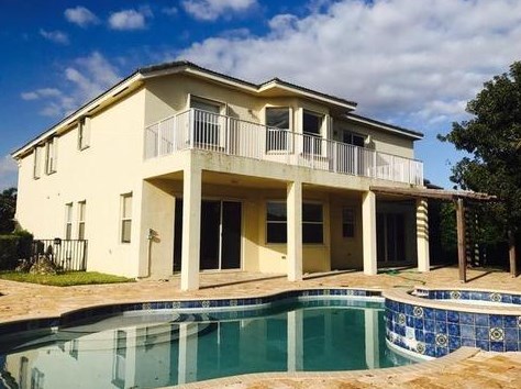 9341 Glidden Ct, West Palm Beach, FL 33414-3432