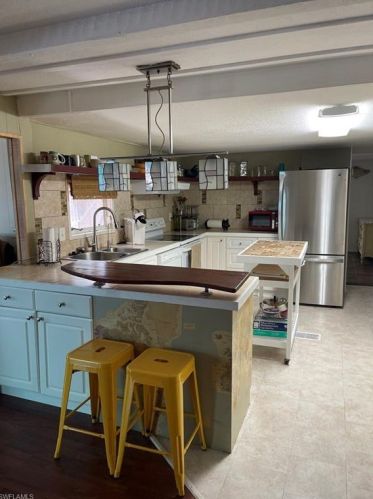 27251 Bourbonniere Dr, Bonita Springs, FL 34135-6086