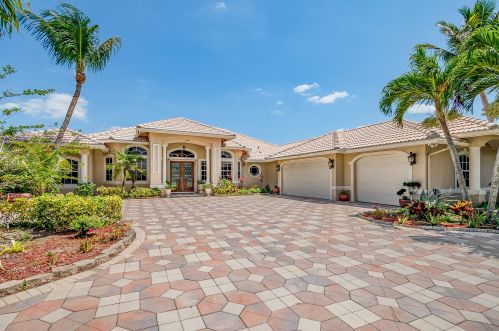 2940 Cessna Way, West Palm Beach, FL 33414-7116