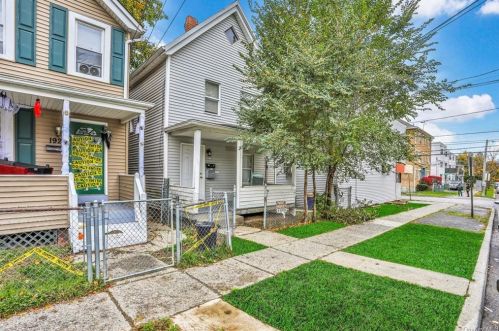 190 Winnikee Ave, Poughkeepsie, NY 12601-2761