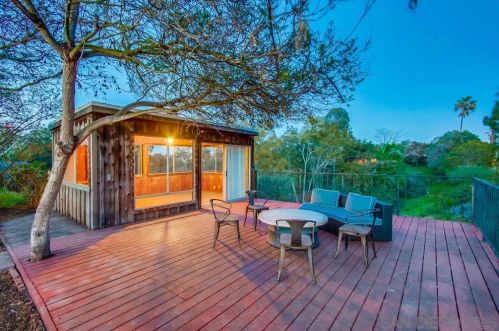 5027 Glasgow Dr, San Diego CA 92117-1037 exterior