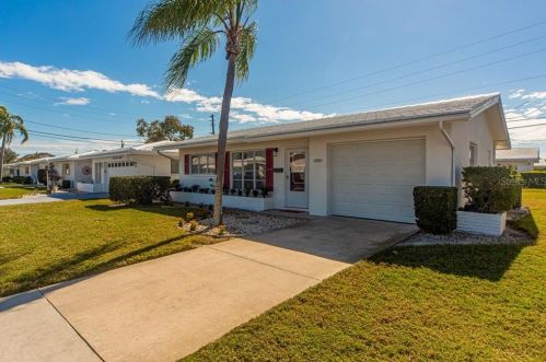 4390 96th Ave, Pinellas Park, FL 33782-3801