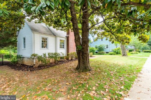 506 West St, Falls Church, VA 22046-2846