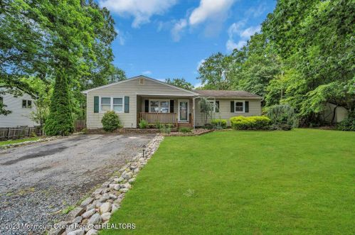 1001 Woodlane Rd, Jackson Twp NJ  08527-1555 exterior