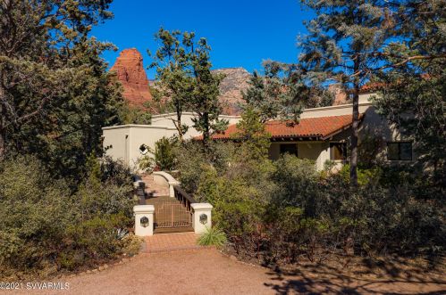 225 Canyon Shadows Dr, Sedona, AZ 86336-3446