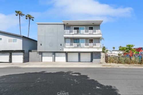 927 Daisy Ave, Long Beach, CA 90813-4032
