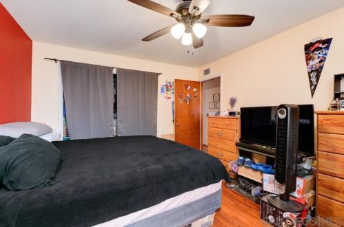 3661 Ashford St, San Diego CA 92111-3521 exterior