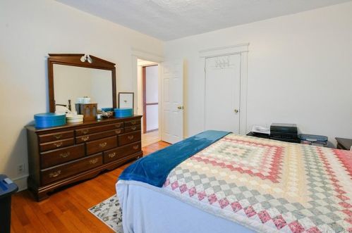 79 Seymour St, Waterbury CT  06708-3731 exterior