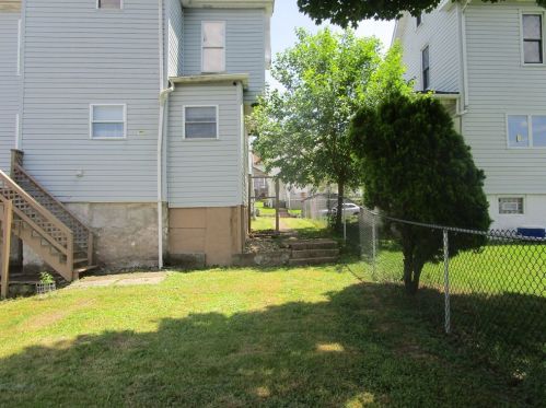 614 Park St, Connellsville PA  15425-3420 exterior