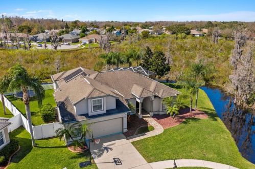 8600 Ardenwood Ct, New Port Richey, FL 34655-5337