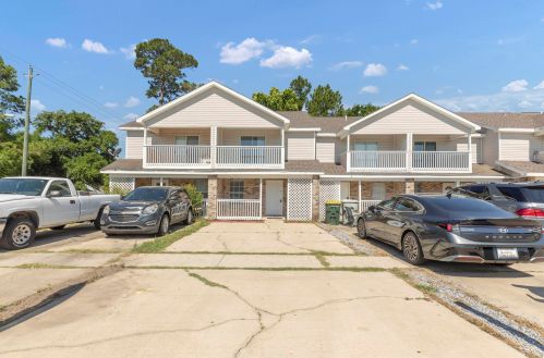 3 Chatelaine Cir, Fort Walton Beach, FL 32548-8904