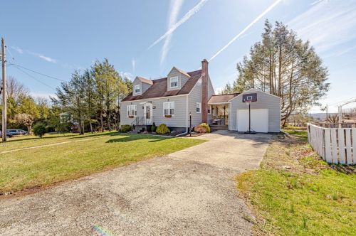 114 Water St, Latrobe, PA 15650-2372