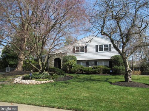841 Broadmoor Rd, Huntingdon Valley, PA 19006-2205