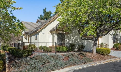 7657 Falkirk Dr, San Jose, CA 95135-2122
