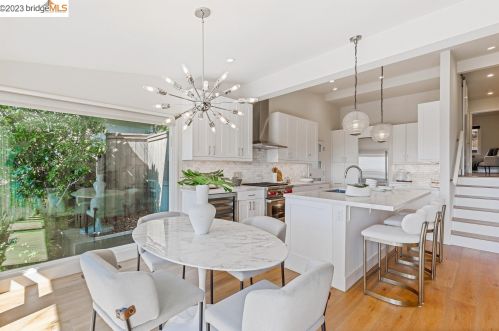 2820 Alida St, Oakland CA  94602-3451 exterior