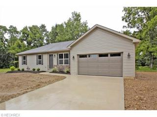 243 Crocker St, Vermilion, OH 44001-2007