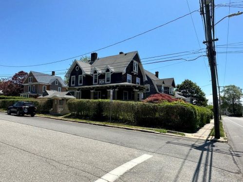 58 Bellevue Pl, United States Coast Guard Ac, CT 06320-4702