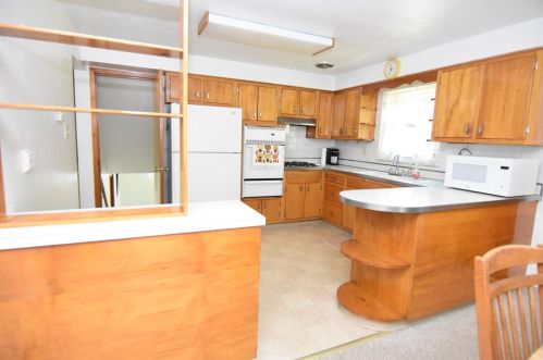 217 Larkspur St, Whitaker PA  15120-2207 exterior