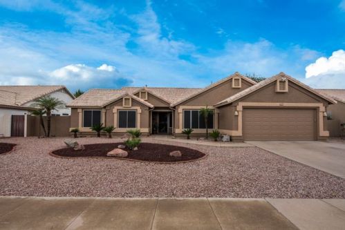 7055 Madero Ave, Mesa, AZ 85209-4838