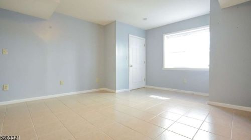 174 Clinton St, East Orange NJ  07018-3040 exterior