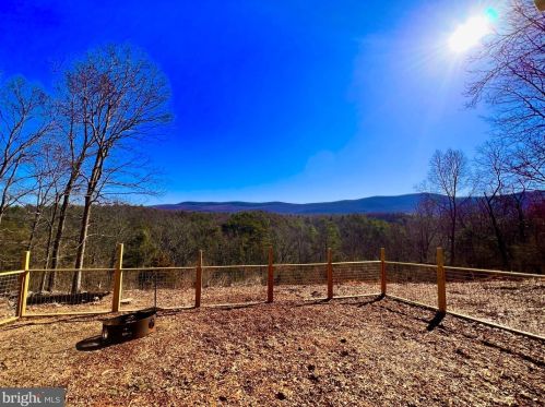 542 Vance Dr, Wardensville, WV 26851