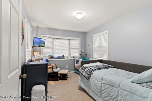 84 Woodland Dr, Bricktown NJ  08723-7431 exterior