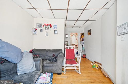 3948 Dungan St, Philadelphia, PA 19124-5506