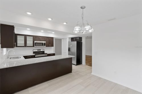 12769 Morris Bridge Rd, Thonotosassa FL  33592-2440 exterior