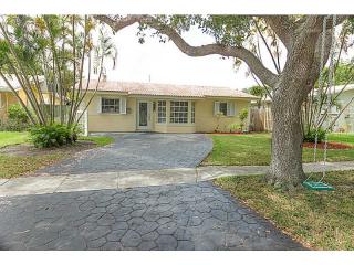 4205 Roosevelt St, Hollywood, FL 33021-4250