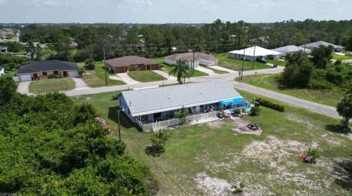 4513 Douglas Ln, Lehigh Acres FL  33973-2071 exterior