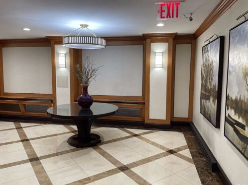 118-18 Union Tpke, Jamaica NY  11415-1024 exterior