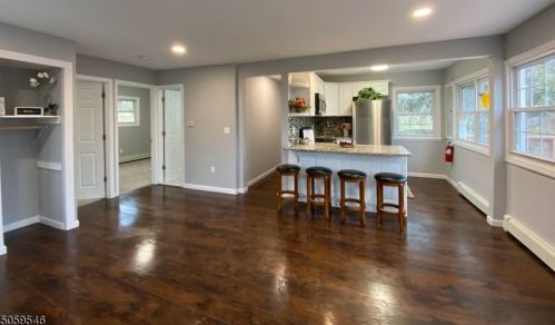 27 Skidmore Trl, Hopatcong NJ  07843-1778 exterior