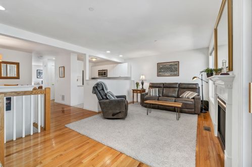 83 Barrington Ave, Nashua NH  03062-2288 exterior