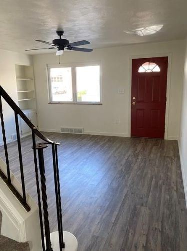 1613 Middle St, Pittsburgh, PA 15215-2620