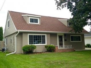 918 Pkwy Blvd, Appleton WI  54914-2640 exterior