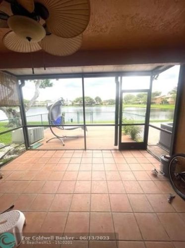 10413 3rd St, Hollywood, FL 33026-5950