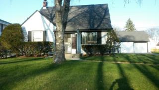 5240 54th St, Milwaukee, WI 53218-3331