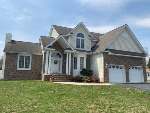 215 Pitch Kettle Ct, Magnolia, DE 19962-1592