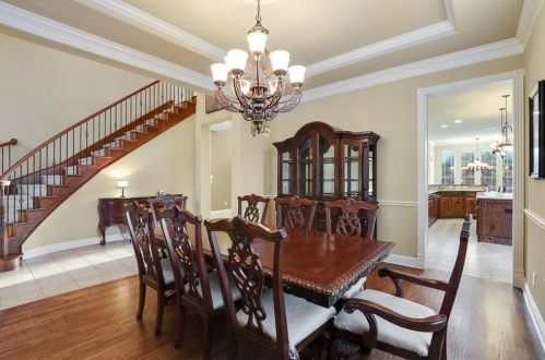 2209 Roadrunner Dr, Lewisville TX  75022-7885 exterior