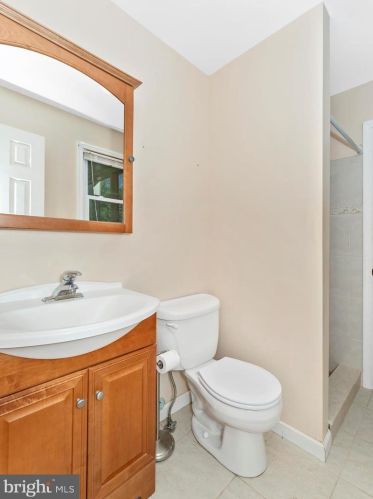 524 Brooke St, Charles Town WV  25414-1106 exterior