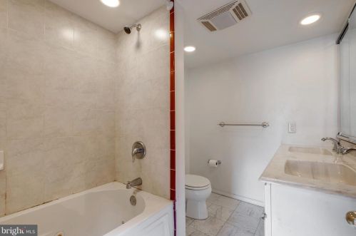 1311 Christian St, Philadelphia PA  19147-3610 exterior