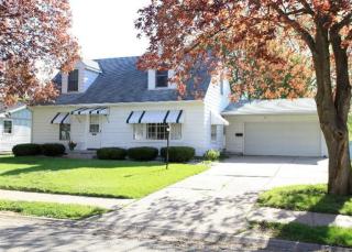 707 13th St, Clinton, IA 52732-4812