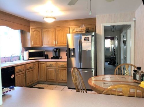 116 Colonial Dr, Taunton, MA 02780-3810