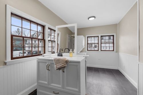 27 Prescott St, Nashua NH 03064-2581 exterior