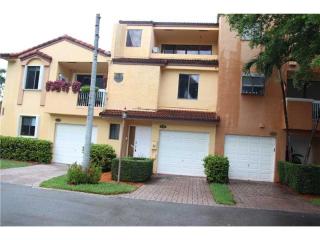 21375 Marina Cove Cir, Miami, FL 33180-3557