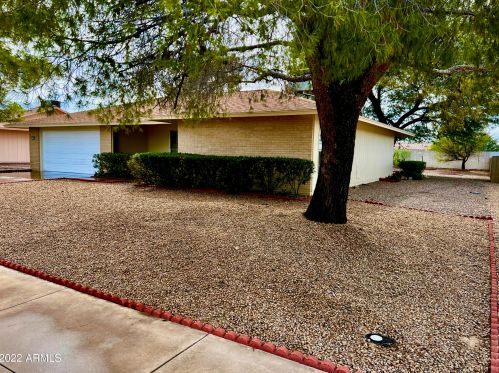 17834 Willowbrook Dr, Sun City, AZ 85373-1533