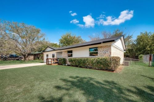 6909 Windy Hill Rd, Fort Worth, TX 76140-1831