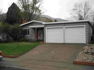 1374 Yokayo Dr, Ukiah, CA 95482-6535