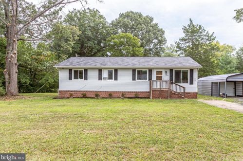 11285 Rogues Rd, Midland, VA 22728-2237