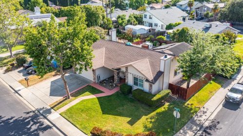 754 Tulare, Vacaville CA  95687-6250 exterior